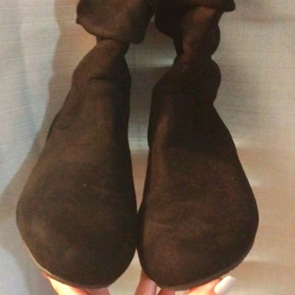 High black boots - Picture 4 of 5